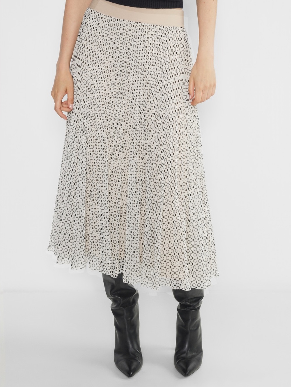 Aritzia Wilfred Twirl Pleated Skirt